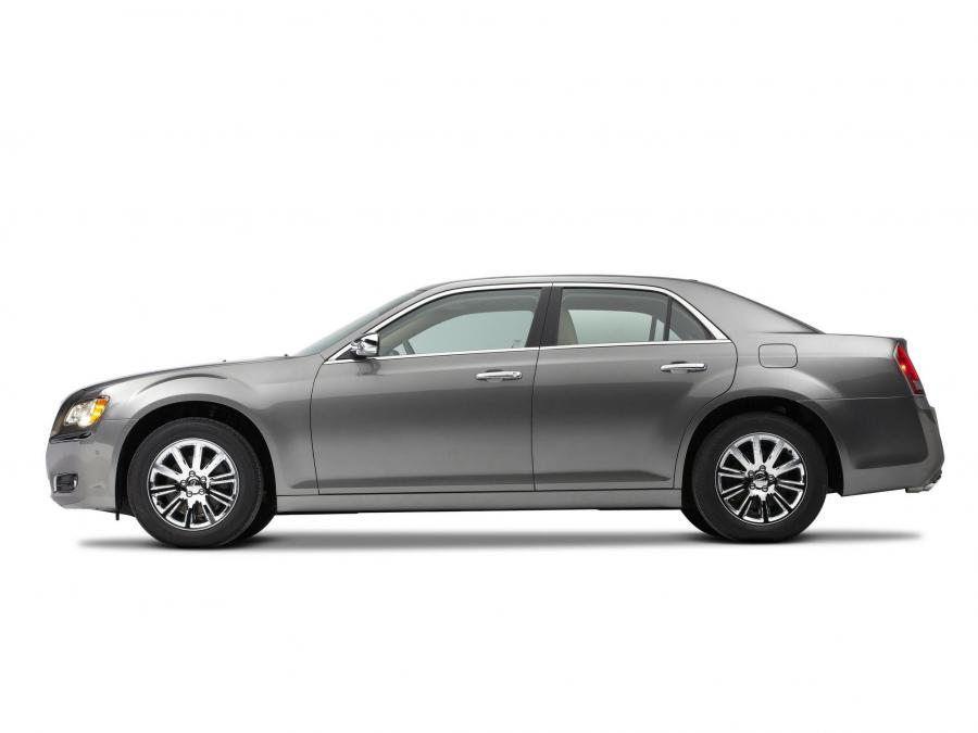  Chrysler 300C 2011 года  (фото 73 из 83)